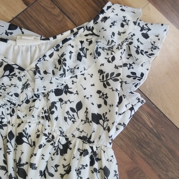 Converse ruffle dress - Picture 8 of 8